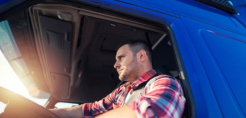 How truck drivers can reduce distractions